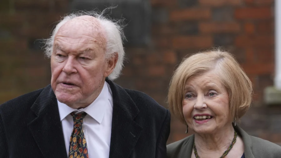 Timothy West, Acclaimed British Actor and Lover of UK’s Waterways, Dies at 90