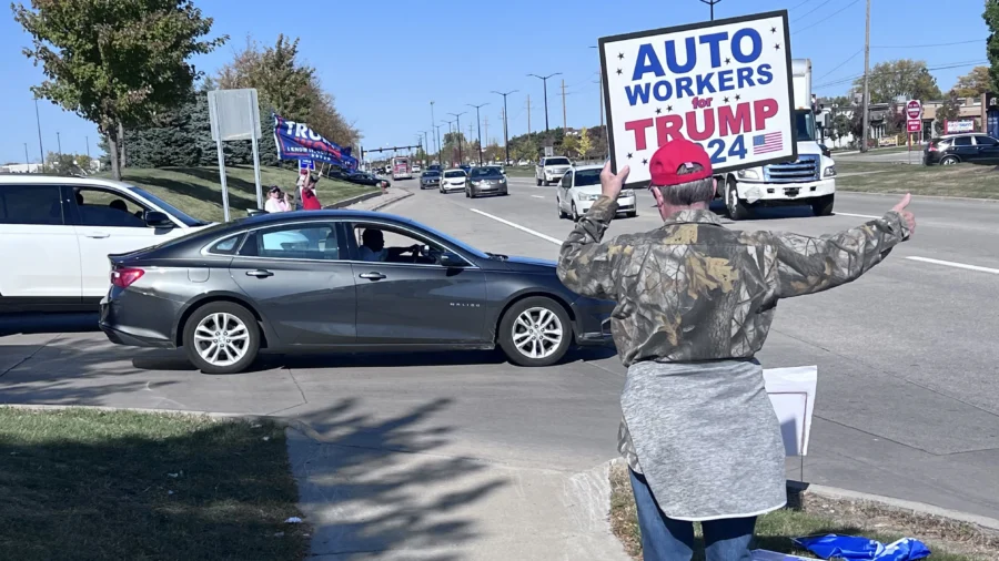 Why Many Working Class Voters Shifted Rightward This Election