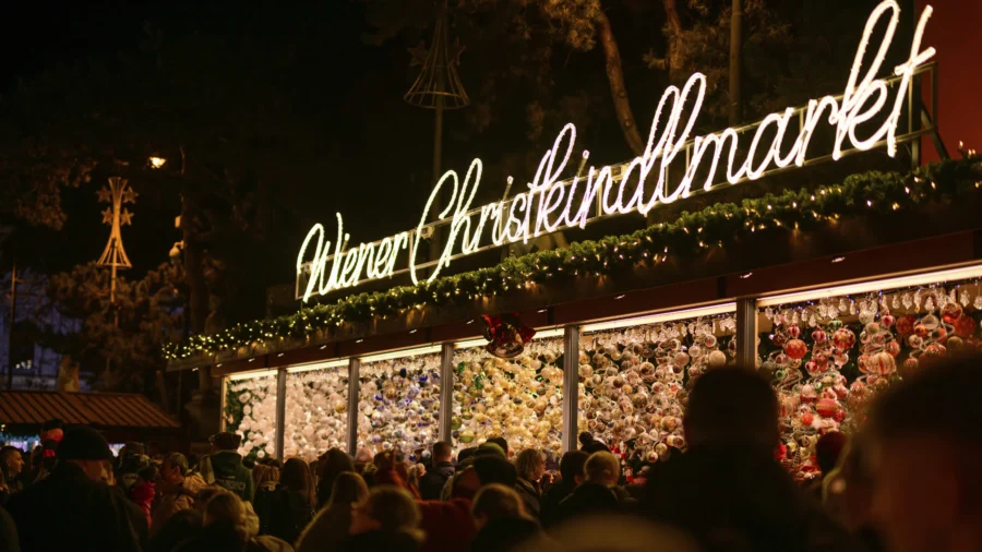 Lighting of Vienna Town Hall Christmas Tree Marks Start of Yuletide Season in Austrian Capital