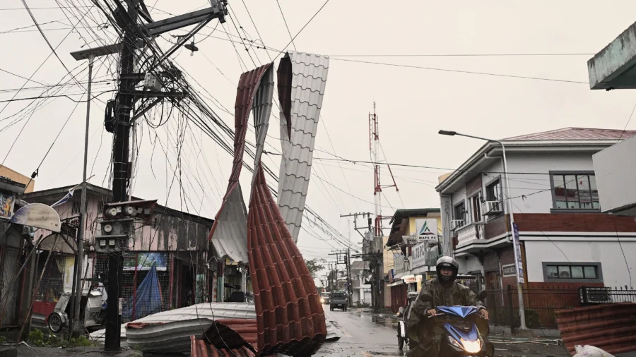 Typhoon Man-Yi Leaves 7 Dead in Philippines and Worsens Crisis From Back-to-Back Storms