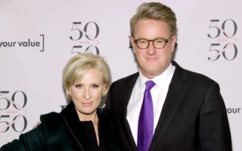 Scarborough, Brzezinski of ‘Morning Joe’ Met With Trump at Mar-a-Lago