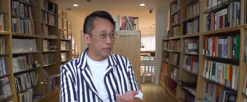 Chinese Bookstores Move Overseas to Escape CCP Censorship