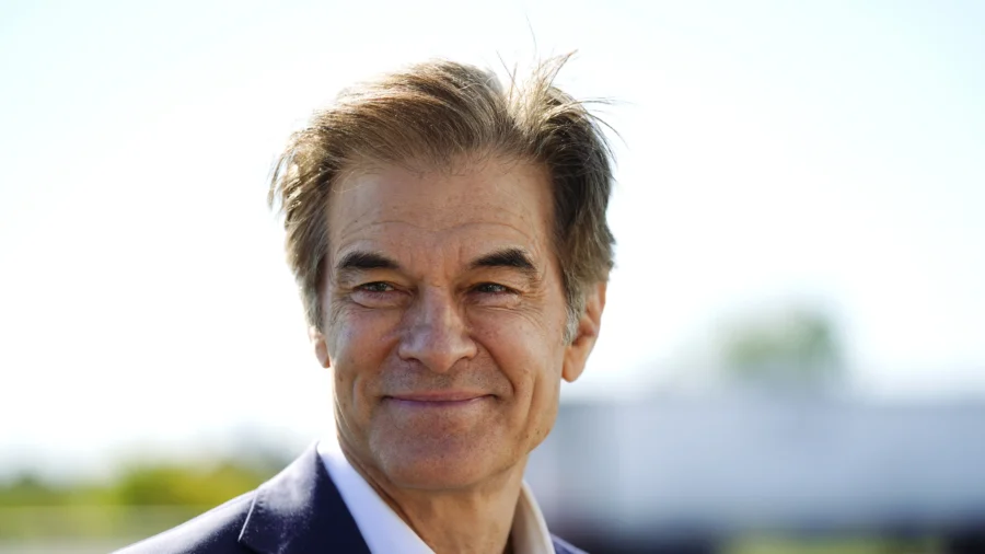 Trump Selects Dr. Oz to Run Centers for Medicare and Medicaid Services