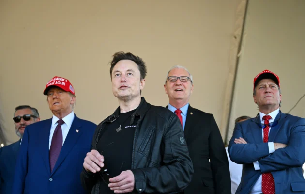 Trump Attends 6th SpaceX Starship Test Launch