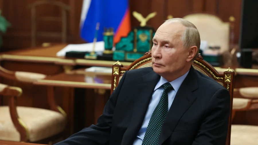 Russia Poses Credible Nuclear Threat: International Military Analyst