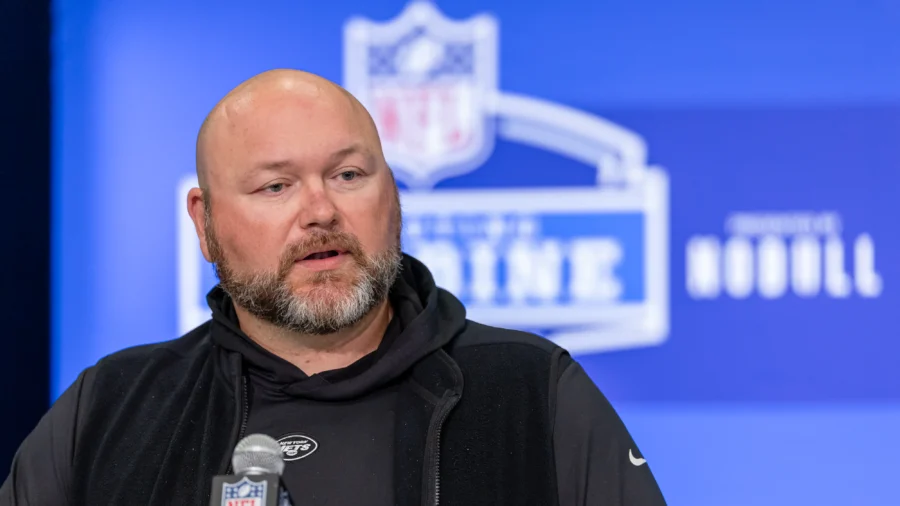 New York Jets Fire General Manager Amid 3–8 Season