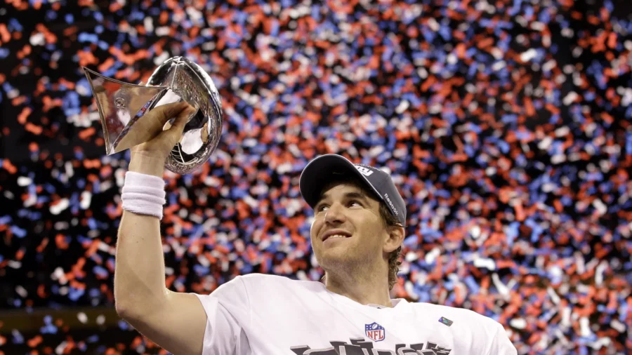 Eli Manning, Antonio Gates, Jared Allen Headline 25 Semifinalists for Football Hall of Fame