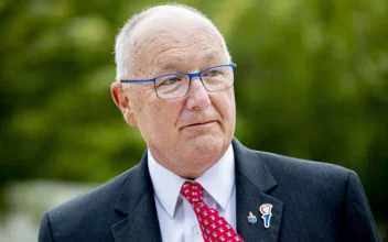 Trump Nominates Pete Hoekstra as Ambassador to Canada