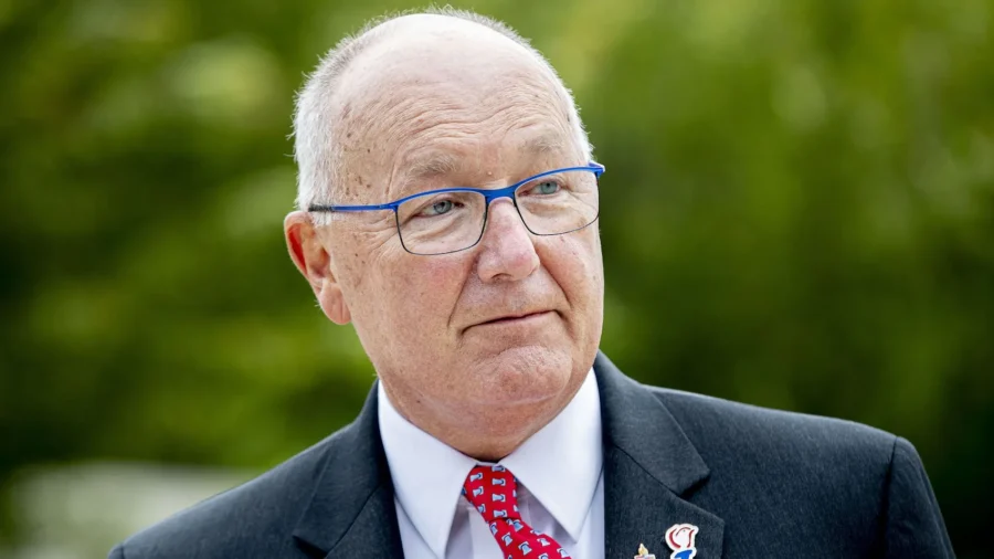 Trump Nominates Pete Hoekstra as Ambassador to Canada