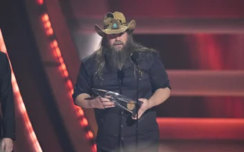 Chris Stapleton Wins 4 CMA Awards, Morgan Wallen Gets Entertainer of the Year