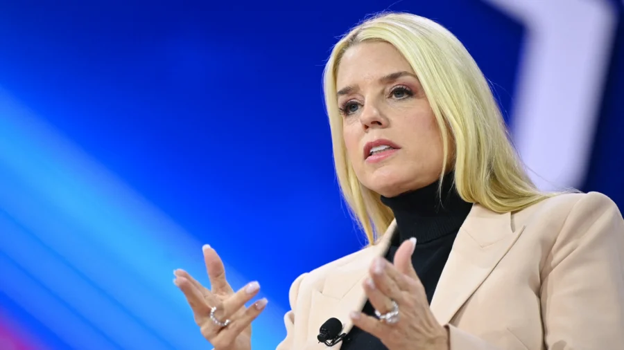 Panel Analysis: Trump’s New Pick of Pam Bondi for AG a 'Safe Choice'