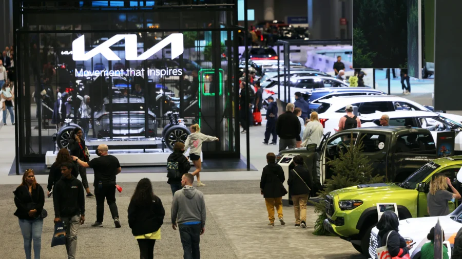 Trump-Era Auto Makers Will Cater to Consumers, Not Government Mandates: Auto Expert