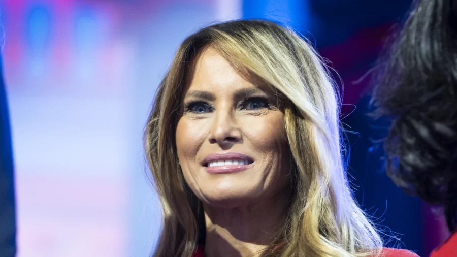 Melania Trump Names Longtime Aide as Chief of Staff