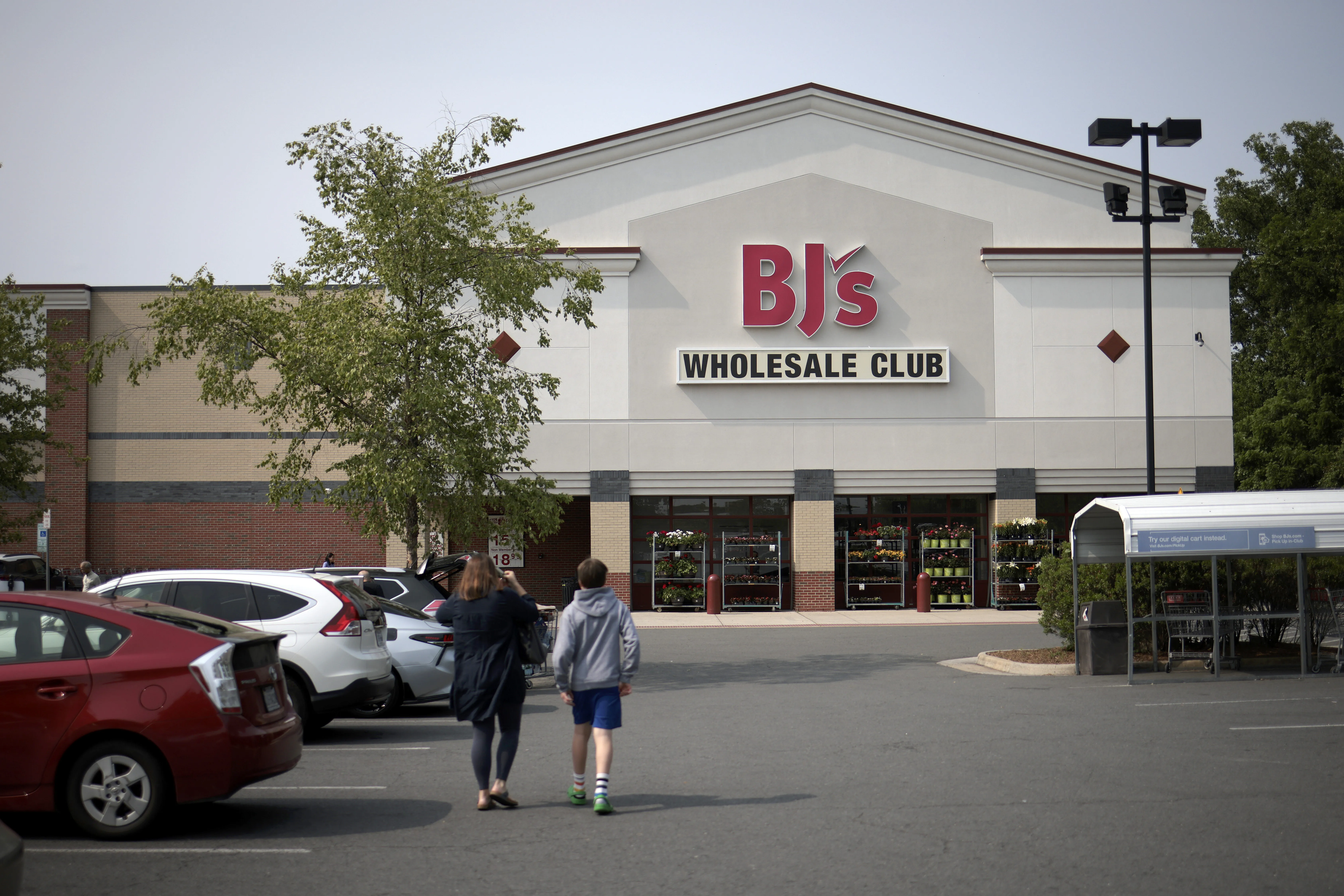 BJ’s Wholesale Club Membership Fees Are Going up for the First Time in 7 Years