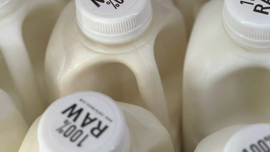 Bird Flu Virus Was Found in Raw Milk—What to Know About the Risks