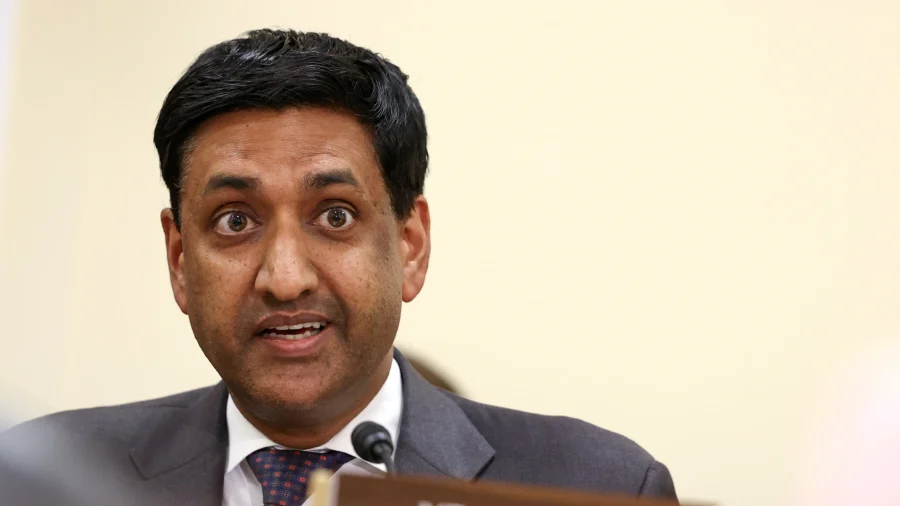 Democrat Seeks to Help DOGE Cut Pentagon Spending