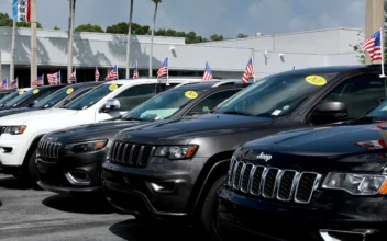 Trump’s Tariff Threats Spark Fears Over Auto Prices