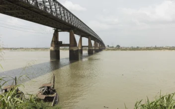 At Least 100 People Are Missing After Boat Capsized in Northern Nigeria