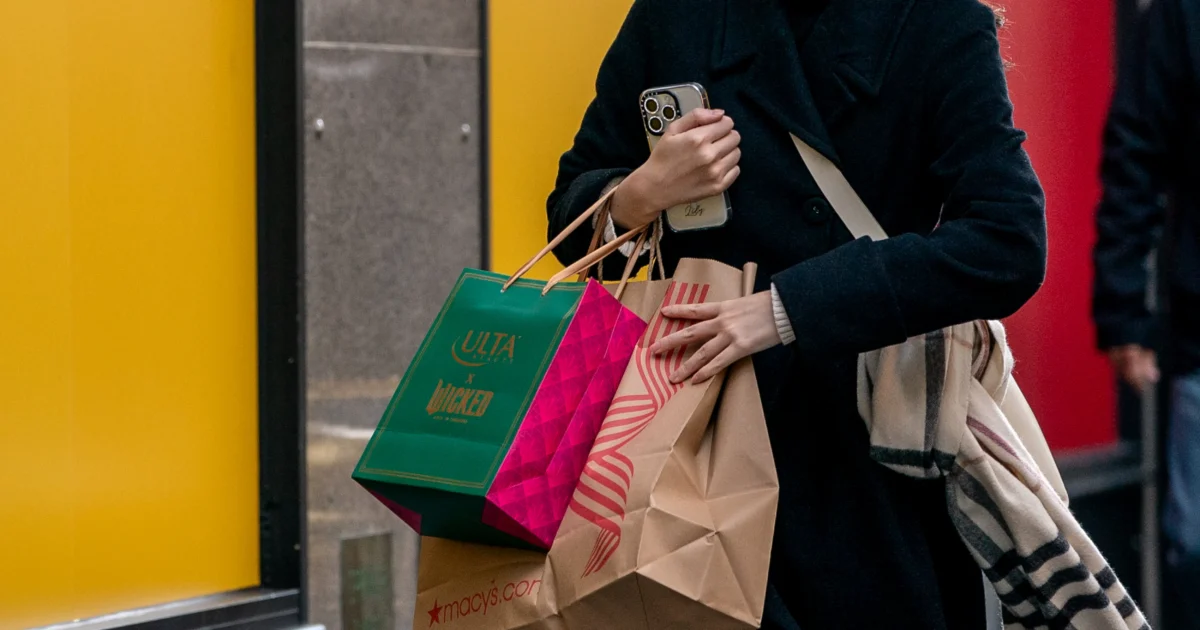 Holiday Spending Up 3.8 Percent From Last Year, Mastercard Says