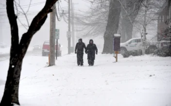 Heavy Snow and Numbing Temperatures Keep Parts of the US in Deep Freeze