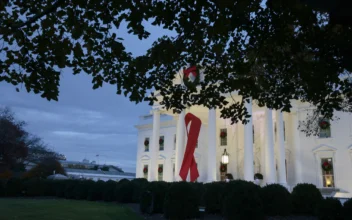 REPLAY: Biden Speaks at Event to Commemorate World AIDS Day