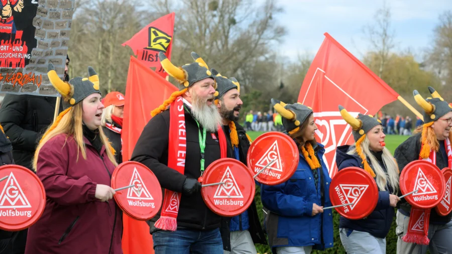 9 Volkswagen Plants on Strike as Labor Battle Escalates