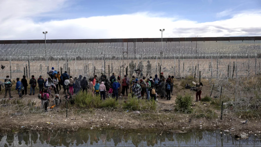 What to Expect From Trump's Mass Deportations Plans
