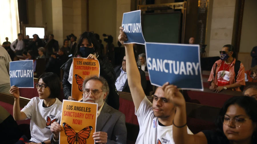Los Angeles Council Approves ‘Sanctuary City’ Ordinance to Protect Illegal Immigrants
