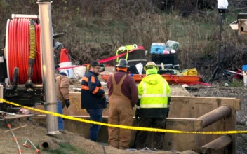 Police Say Searchers Don’t Expect to Find Woman in Pennsylvania Sinkhole Alive