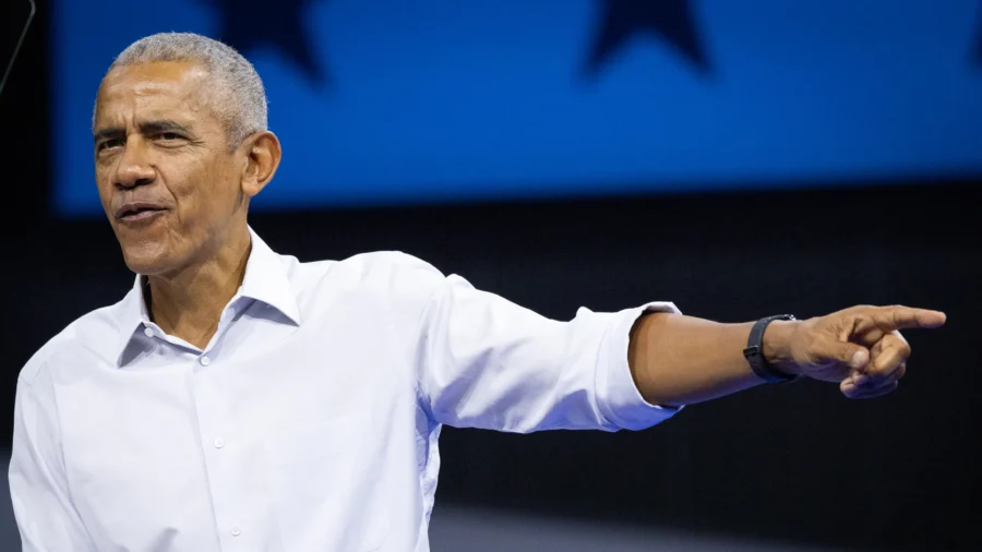 Obama Speaks About Pluralism in Chicago