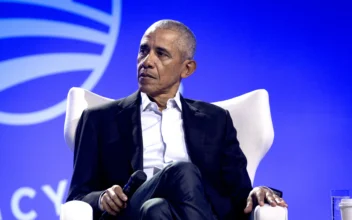 In Chicago, Obama Affirms Progressive Values While Calling for Bigger Tent