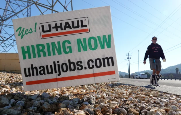 US Labor Market Rebounds in November as Economy Adds 227,000 New Jobs