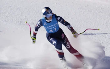 Vonn Finishes 24th in Lower-Level Super-G Race as She Makes Strides in Comeback to Ski Racing at 40