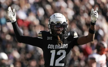 2-Way Colorado Star Among Heisman Trophy Finalists