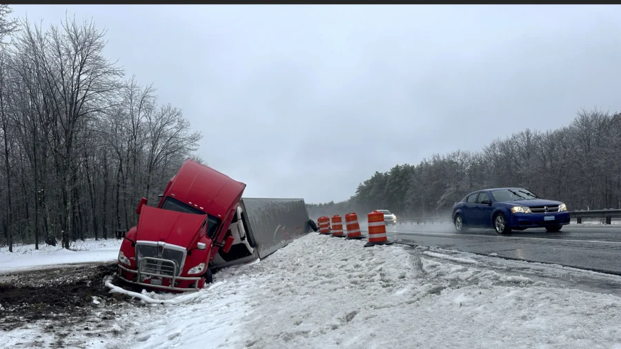 Atmospheric River Brings Weather Whiplash to East Coast as Bomb Cyclone Develops