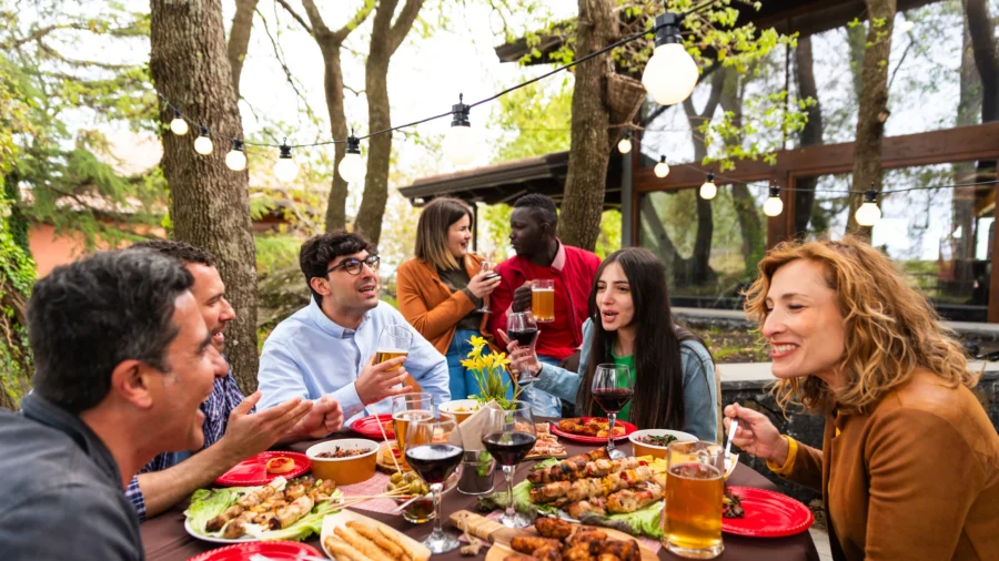 Civility the Key to Raising Friendships Above Politics This Holiday Season: Author