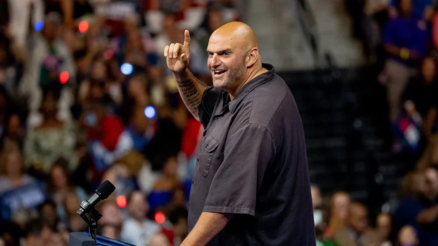 Fetterman Posts on Truth Social, Calls for Pardoning Trump