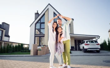 Mortgage Rate Forecasts: Is 2025 the Right Year to Buy a Home?