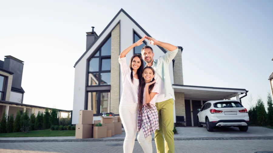 Mortgage Rate Forecasts: Is 2025 the Right Year to Buy a Home?