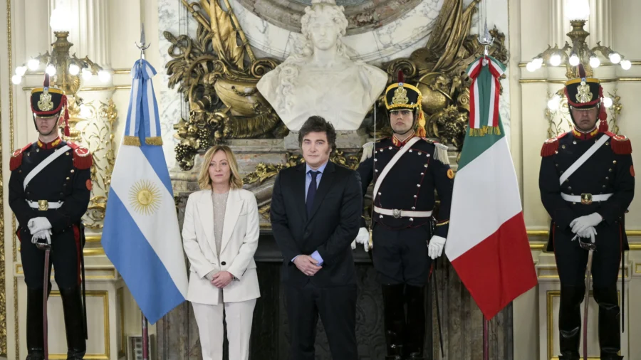 Argentine President and Lebanese Prime Minister Speak at Italian Political Festival