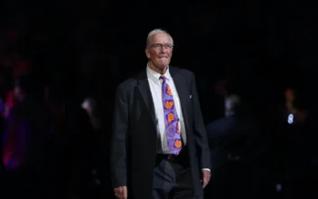 Phoenix Suns’ ‘Original Sun’ Dick Van Arsdale Dies at 81