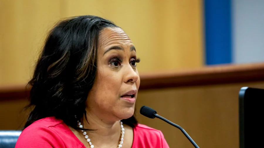 Georgia Case Against Trump Unlikely to Go Anywhere After Court Removes Fani Willis From Case: Legal Expert
