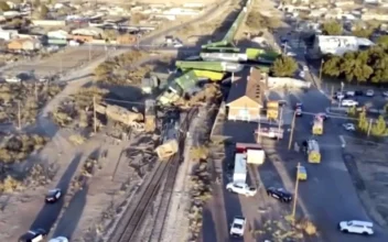 2 Killed, 3 Injured When Freight Train Derails in Small West Texas City After Collision