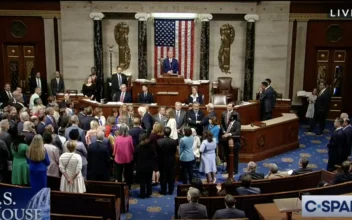 House Back in Session to Avert Government Shutdown