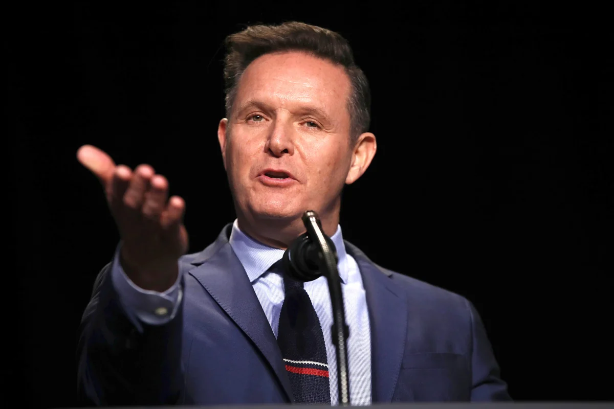 Mark Burnett, creative mind behind "The Apprentice," introducing President Donald Trump at the National Prayer Breakfast in Washington on Feb. 2, 2017. (Win McNamee/Getty Images)