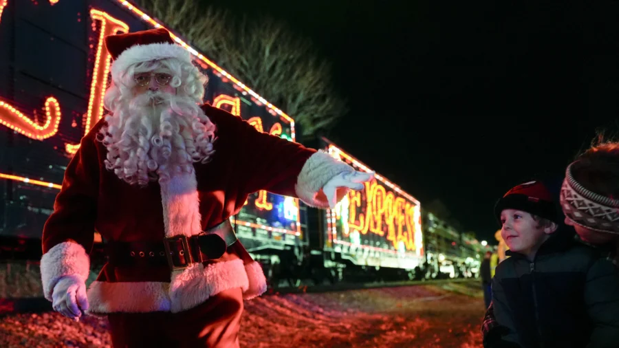 Santa Claus Begins His Annual Journey Around the World