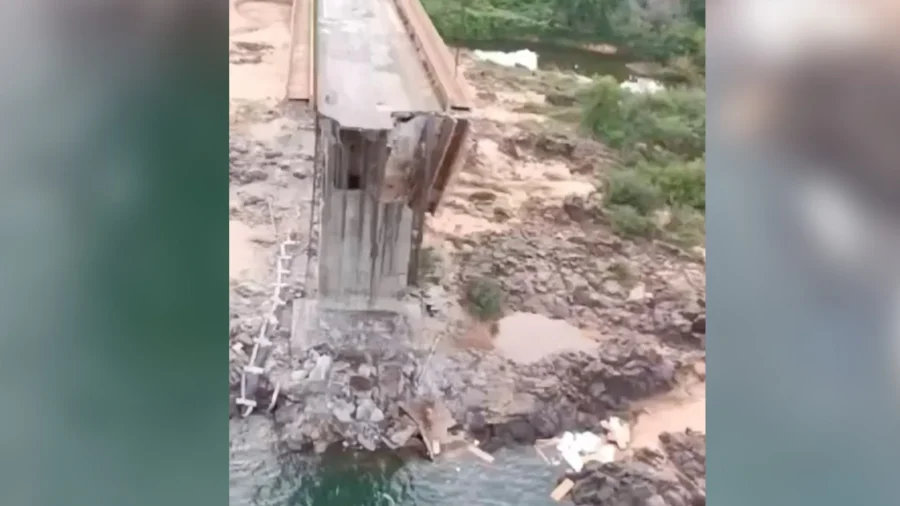 Brazil Bridge Collapses, Spilling Sulfuric Acid Into River