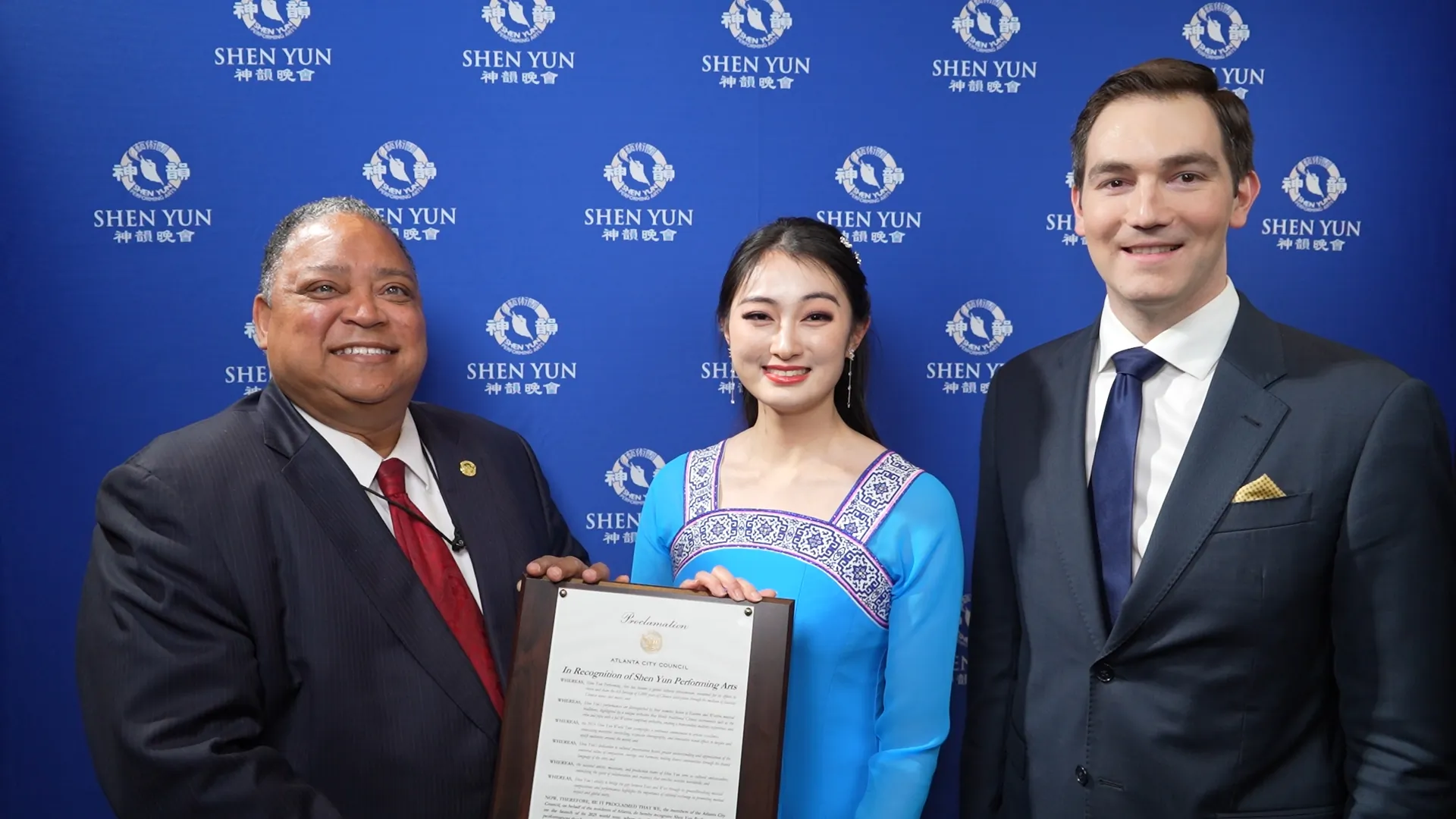 Atlanta City Councilmember Commends ‘Extremely Powerful’ Art by Shen Yun