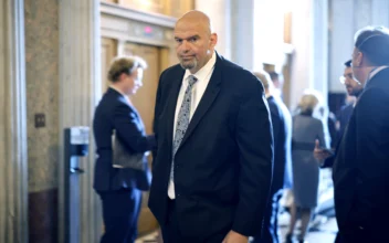 Fetterman Talks Bipartisanship in Trump Administration, Tells Democrats to ‘Chill Out’