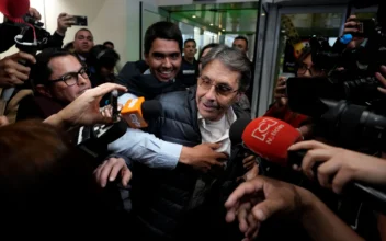 Legendary Drug Lord Fabio Ochoa Is Deported to Colombia and Walks Free After 20 Years in US Prisons